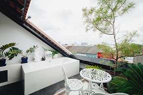 Xinlor House