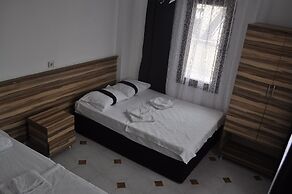 Nicholas Garden Hotel