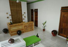 Veli Thoddoo Inn