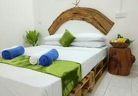 Veli Thoddoo Inn