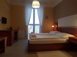 Pension Elektra Inn