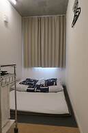Kangaroo Hotel SIDE B