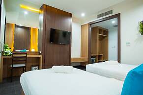 Thanburi Hotel