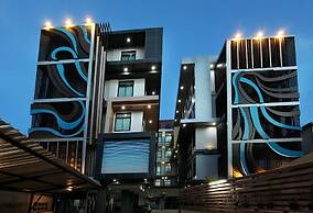 Thanburi Hotel