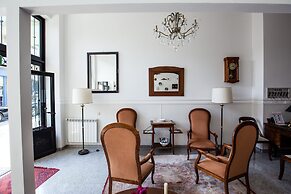 Hotel N16