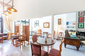 Hotel N16