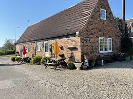OYO Yarm Cottages