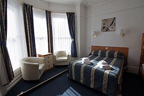 Evans Hotel