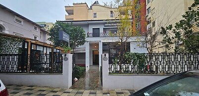 Hotel Antigone