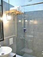 Hotel Antigone