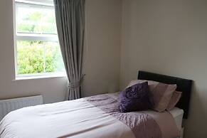 Five Oaks Bed & Breakfast
