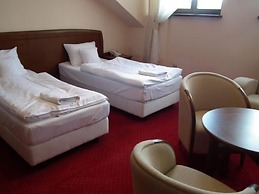 Hotel Rytwiany Nowy Dworek