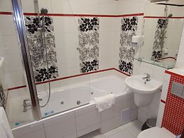 Hotel Rytwiany Nowy Dworek
