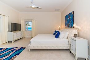 Sprat Bay Luxury Villa
