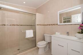 Sprat Bay Luxury Villa