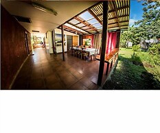 Kahina Lodge