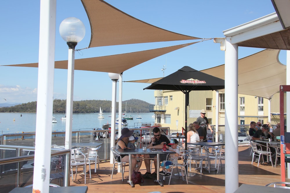 Beauty Point Waterfront Hotel