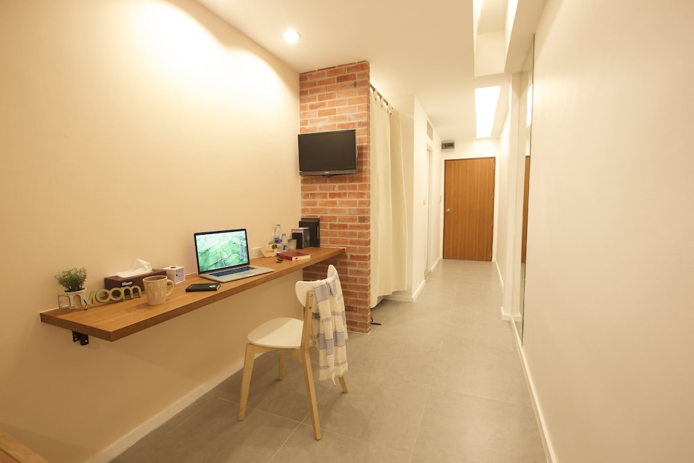 Case Study Asoke