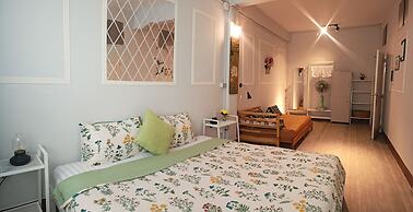 Baan Nampetch Hostel