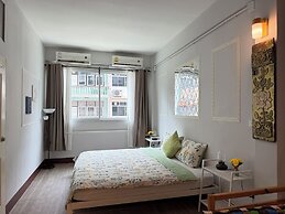 Baan Nampetch Hostel
