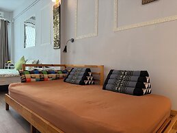 Baan Nampetch Hostel