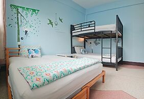 Baan Nampetch Hostel