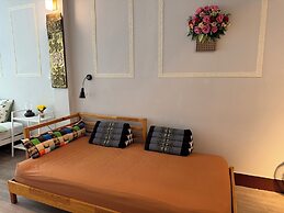 Baan Nampetch Hostel