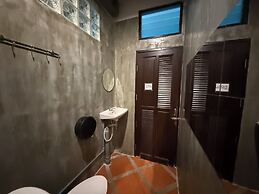 Baan Nampetch Hostel
