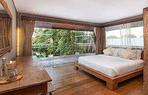 Villa Yoga by Villa Finder