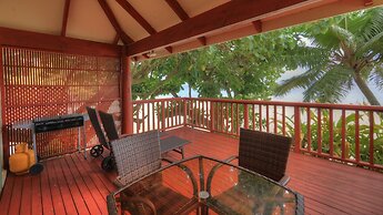 Muriavai Bungalows