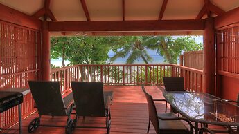 Muriavai Bungalows
