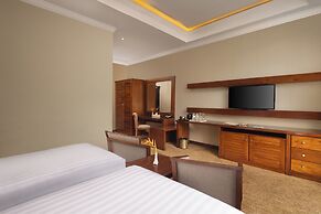 The Golden Crown Hotel