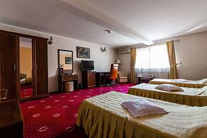 Hotel Golden House