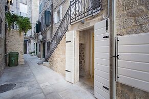 Mijama Suites