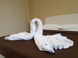 Emmy Hotel