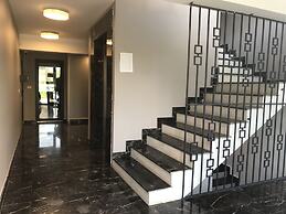 Metropolitan Iassium Luxury Suites
