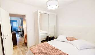 Metropolitan Iassium Luxury Suites