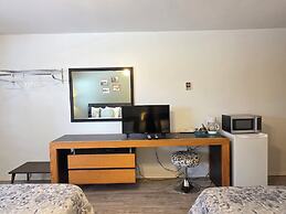 Shenstone Motor Inn