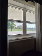 Shenstone Motor Inn