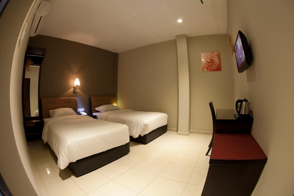 Ayer Hitam Hotel
