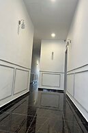 M S Hotel, Tengku Kelana KTM Klang