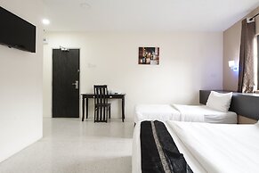 M S Hotel, Tengku Kelana KTM Klang