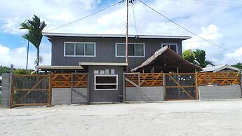 Qua Roviana Motel
