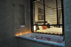 The Quin Riverside Villa