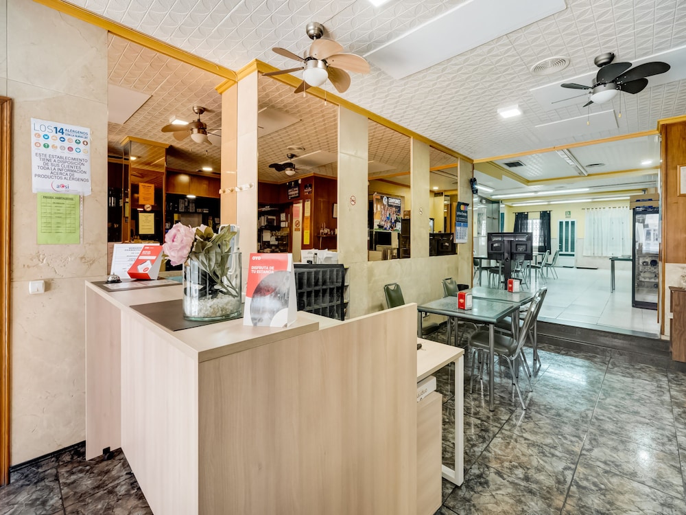 OYO Hostal Luci-Mar