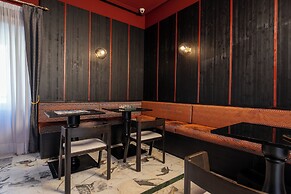 Boutique Hotel Metro 900
