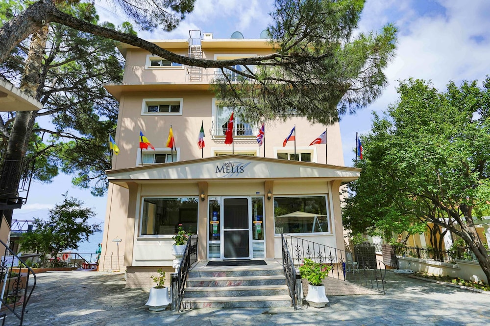 Melis Otel