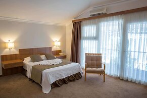 Melis Otel
