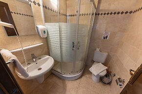 Melis Otel