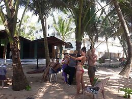 Arcade Beach Hotel